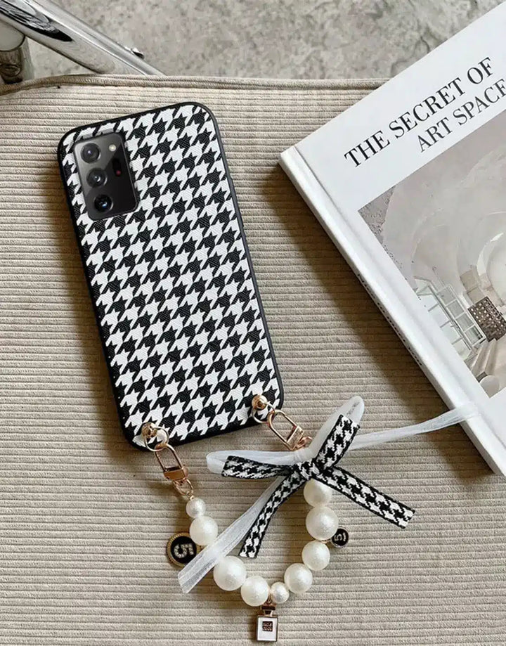 Aesthetic Luxury Cute Phone Case With Pearl Bracelet for Samsung Galaxy S23 Ultra S22 Plus S21 S20 FE S10 S9 Note 20 10